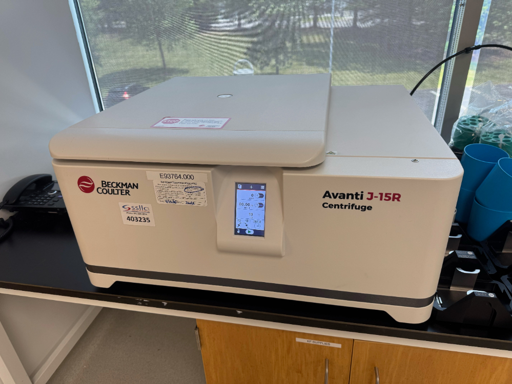 Image of Beckman Coulter Avanti J-15R Refrigerated Centrifuge